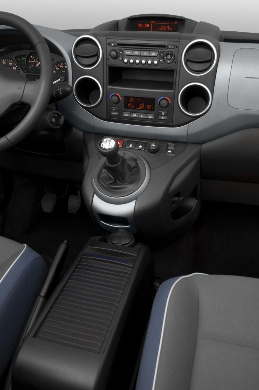  Citroen Berlingo 2009 года  (фото 17 из 72)